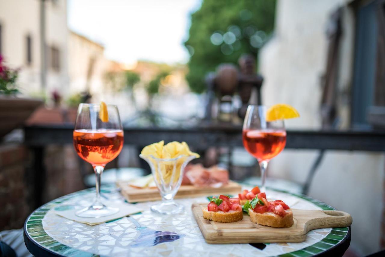 La Vecchia Cartiera 호텔 콜레 발델사 외부 사진